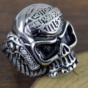 Mens HD statement bulky ring stainless steel